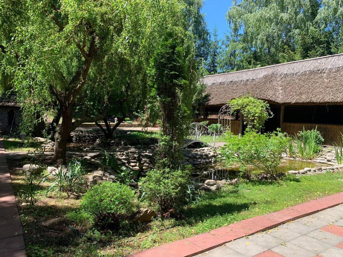 Hotel Complex Lenivaya Vera Novaki Extérieur photo